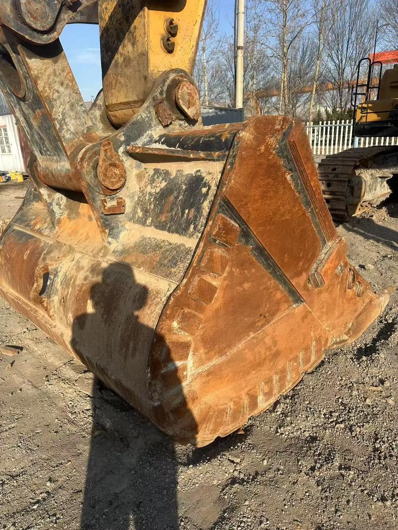 三一750原車挖斗與挖機(jī)油缸 性能、維護(hù)與優(yōu)化指南