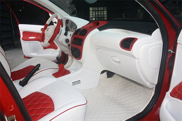 領(lǐng)航舵汽車裝飾 以專業(yè)與匠心，為您的愛車增添魅力與舒適